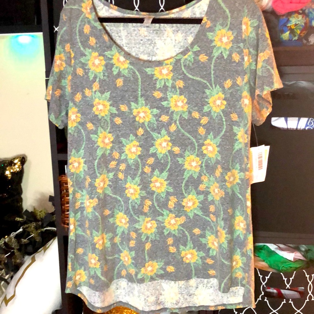 Lularoe classic t NWT